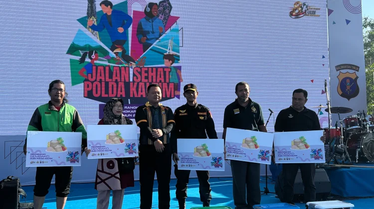 Ribuan Warga Balikpapan Tumpah Ruah Meriahkan HUT ke-80 Bhayangkara