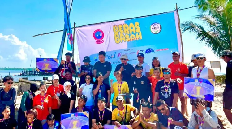 Ikuti Kelas Baru SUP Race, Pendayung Paser Kembali Raih Prestasi Emas