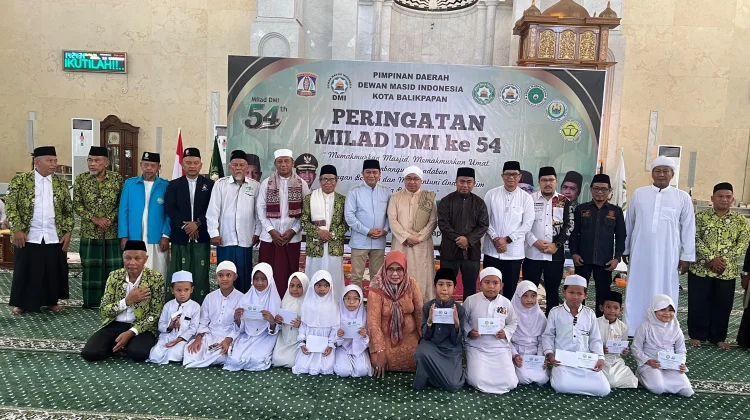 DMI Balikpapan Salurkan Santunan Kepada 300 Anak Yatim di Milad dan Muharram
