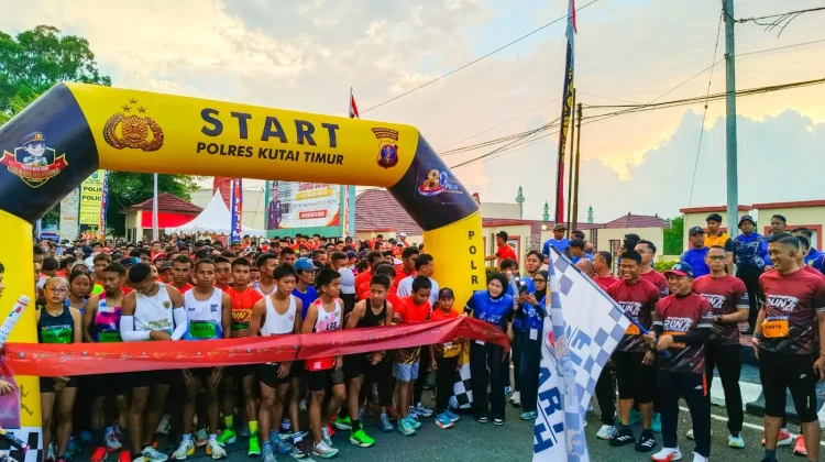 Ratusan Pelari Meriahkan Bhayangkara Run di Kutai Timur