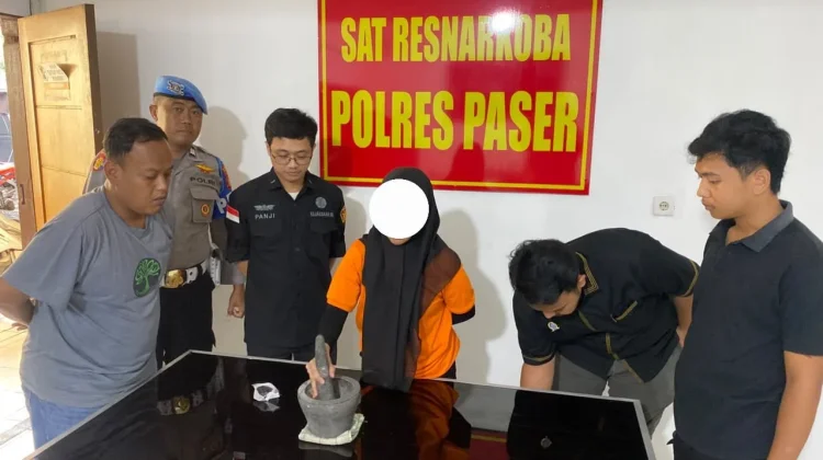 Perangi Narkoba, Polres Paser Musnahkan 7 Butir Pil Ekstasi