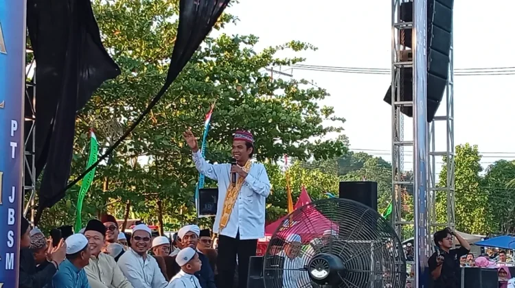 UAS Ajak Jamaah Samarinda Maknai Ujian sebagai Kasih Sayang Allah