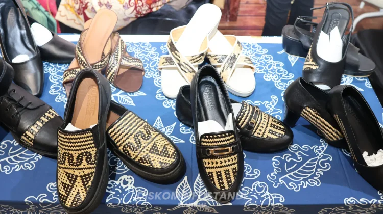 Dekranasda Mahulu Pamerkan Produk Unggulan di HUT ke-46 Dekranas