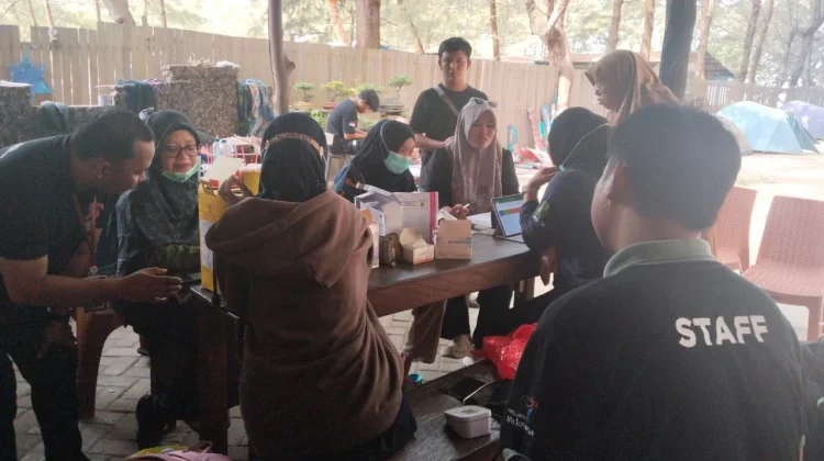 PPTI Balikpapan Jemput Bola, Skrining HIV dan Sifilis Hadir di Pantai Panrita Lopi