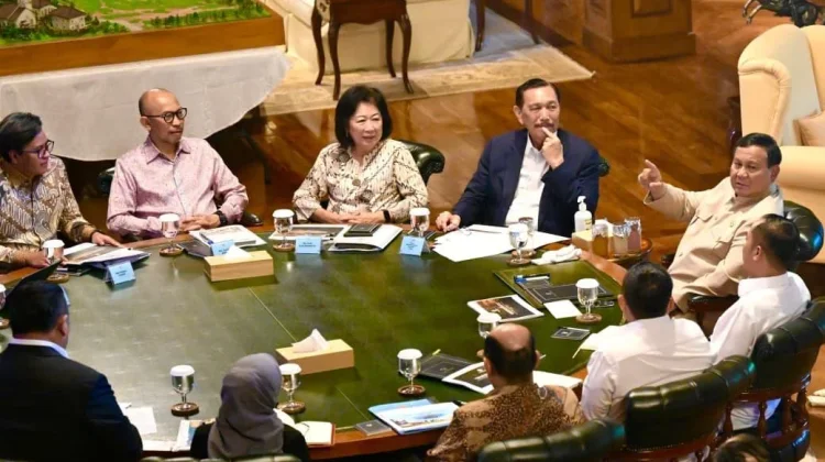 Prabowo Bahas Penguatan Ekonomi Nasional Bersama DEN di Hambalang