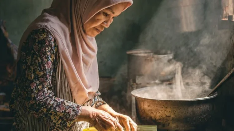 Perajin Tempe Lumajang Hadapi Kenaikan Harga Kedelai dan Tantangan Pemasaran