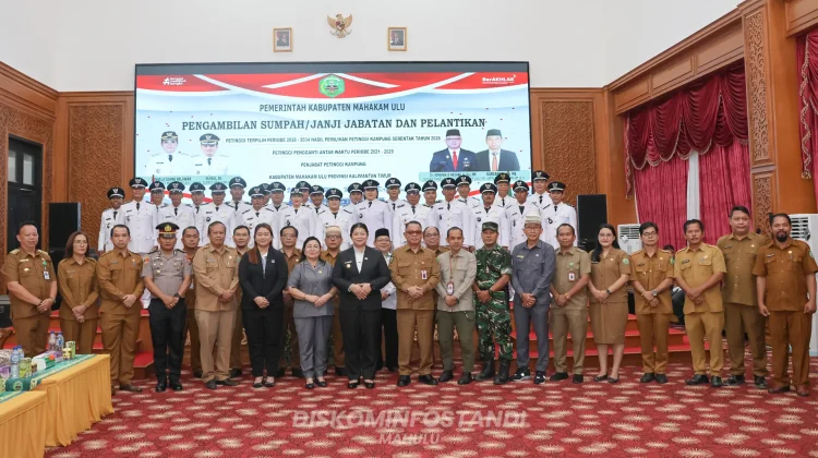 Bupati Mahulu Lantik 23 Petinggi Kampung Periode Baru Resmi