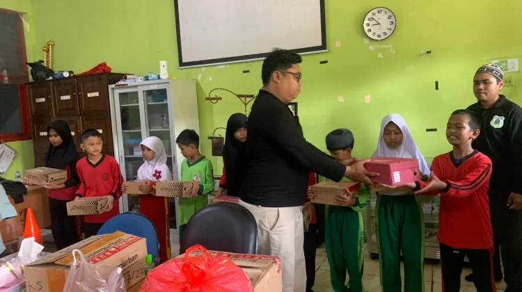 Rumah Zakat Bantu Siswa Sambut Hari Anak Nasional di Balikpapan