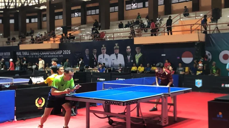 Menjajal Pertandingan Tenis Meja, Bupati Paser Ramaikan PITTC 2026