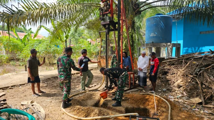 Kekurangan Air Bersih di Muara Samu, Kodim 0904/Paser Buatkan Sumur Bor Kedua