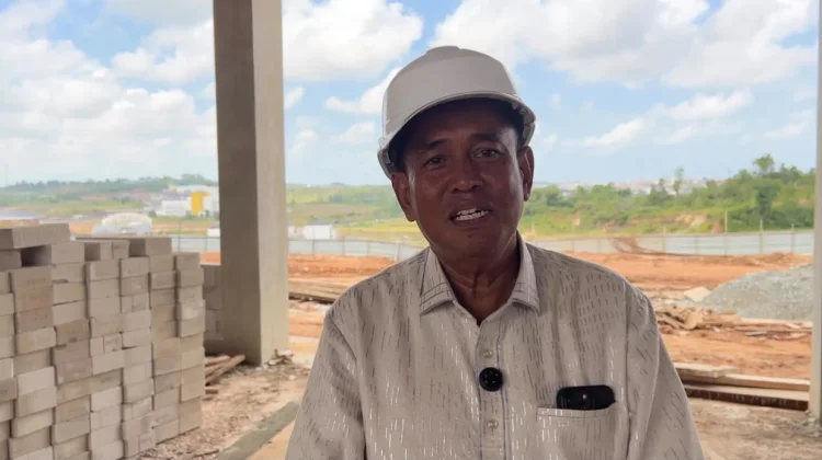 Sidak SMPN 29 Grand City, Wawali Balikpapan Target Tuntas Desember