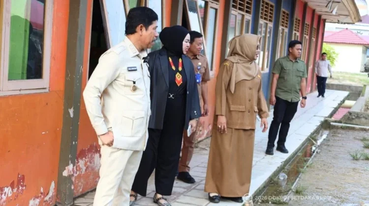 Wabup PPU Pastikan Penanganan Pascabanjir SDN 017 Berjalan Cepat