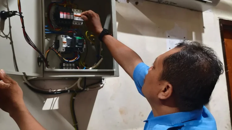 Pengontrolan MCB Rutin Cegah Korsleting dan Gangguan Instalasi Listrik