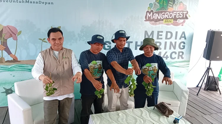 Masyarakat Jadi Ujung Tombak Rehabilitasi Mangrove di Anggana