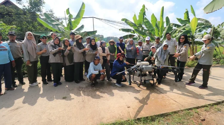 Teknologi Drone Sprayer Perkuat Pengendalian OPT Dukung Pertanian Modern