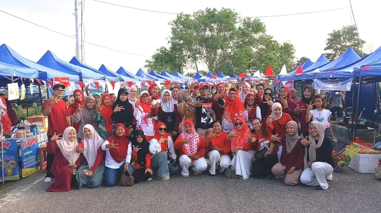 Sambut HUT RI, Komunitas KGS Pasang Bendera dan Kenakan Baju Merah Putih