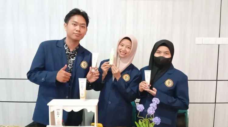 Mahasiswa Farmasi UMKT Siapkan Pengembangan Produk Herbal dan Skincare