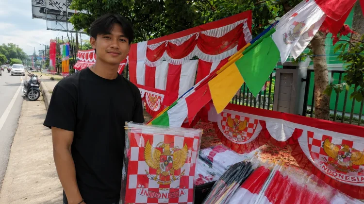 Penjualan Menurun, Pedagang Bendera di Samarinda Akui Pernah Raup Rp10 Ribu Sehari