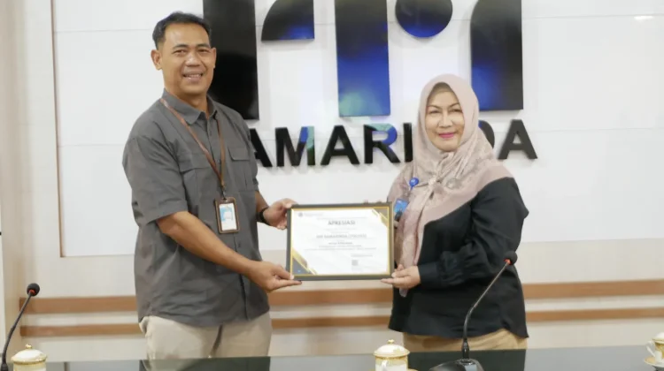 RRI Samarinda Raih Penghargaan Mitra Strategis KPPN