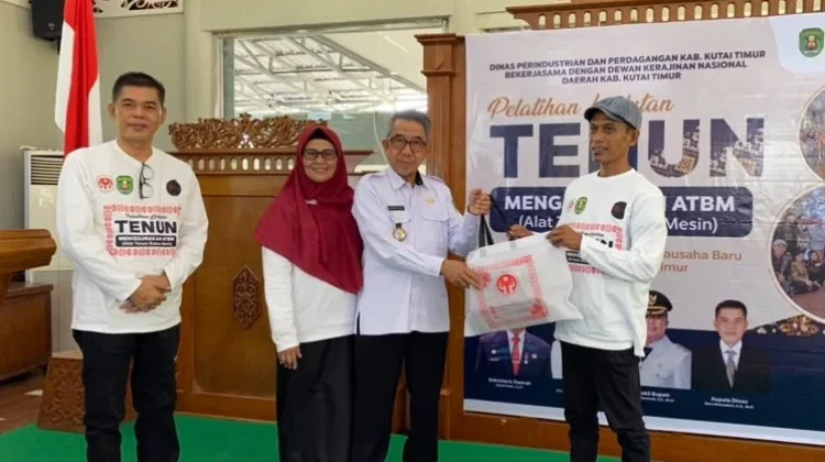 Semangat Perajin Jadi Modal Tenun di Kabupaten Kutai Timur Naik Kelas