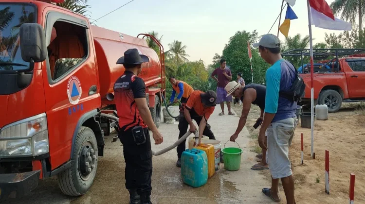 BPBD PPU Distribusikan 48 Ribu Liter Air Bersih ke Sepaku