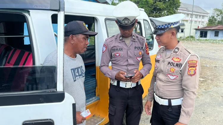 SIM Digital Dikenalkan ke Sopir Angkot PPU