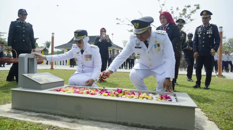 Ziarah ke TMP Wijaya Kusuma, Bupati Berau Kenang Jasa Para Pahlawan