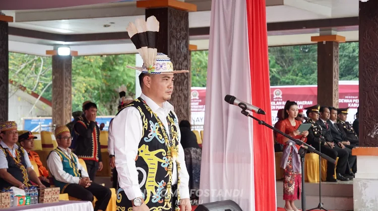 Upacara Penurunan Bendera HUT ke-81 RI di Mahakam Ulu Berlangsung Khidmat