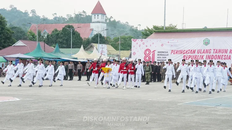 Upacara Penurunan Bendera HUT ke-81 RI di Mahakam Ulu Berlangsung Khidmat