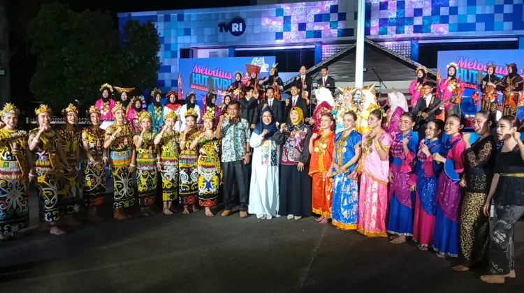 Semangat Latihan Rutin Antar Penari SMK Medika ke Panggung TVRI Kaltim