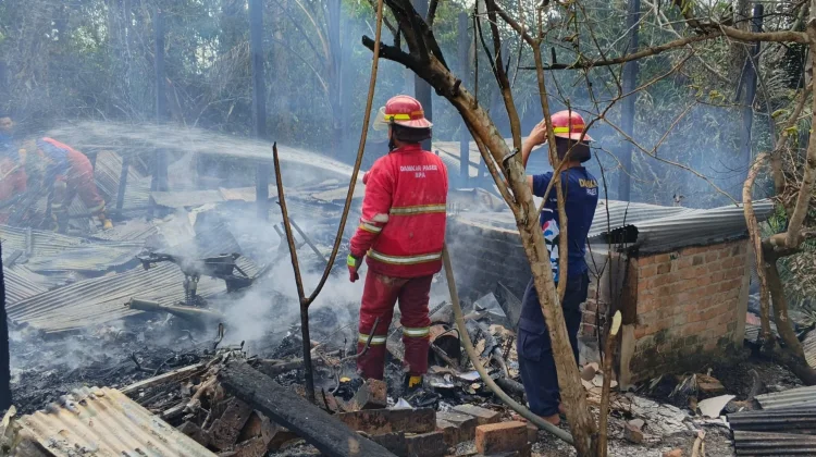 Rumah Semi Permanen di Desa Kerang Paser Hangus Terbakar