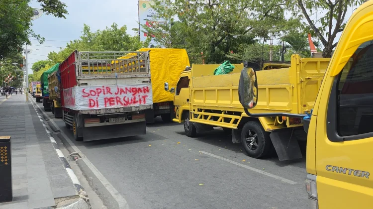 Ratusan Sopir Truk Samarinda Demo Minta Fuel Card Tak Diblokir, Ini Kata Andi Harun