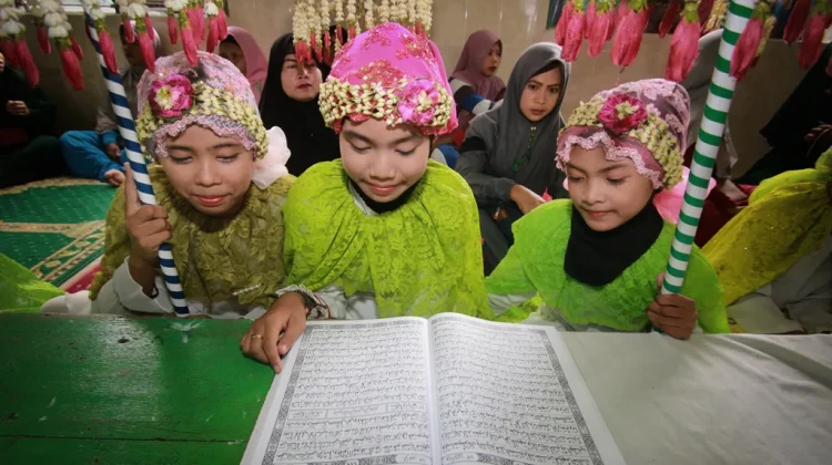 Menatap Pergeseran Tradisi Batamat Al-Qur'an Banjar di Era Modern