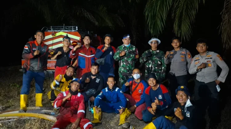 Kebakaran Setengah Hektar Lahan di Pasir Blengkong Berhasil Dipadamkan
