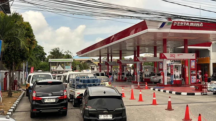Pembatasan Jam Operasional Pertalite, Warga Balikpapan Beri Tanggapan