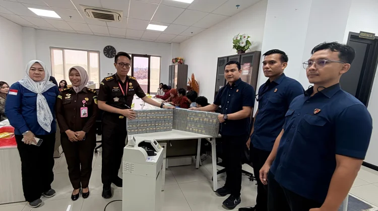 Polda Kaltim Limpahkan 2 Koruptor Dana BLKI Balikpapan Rp8,9 M