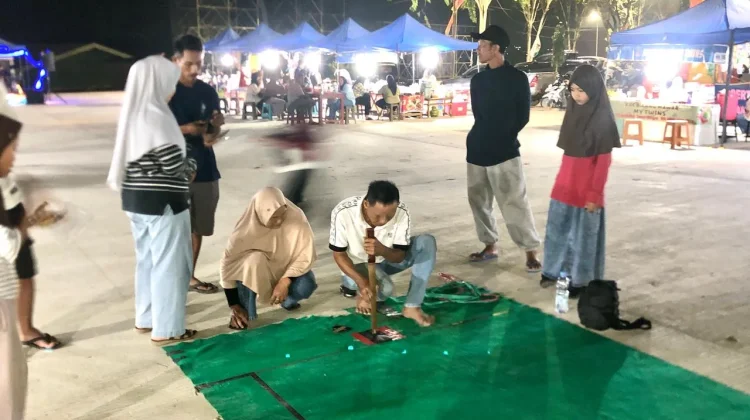 Kenalkan Permainan Tradisional, Belogo Warnai Car Free Night Sadurengas