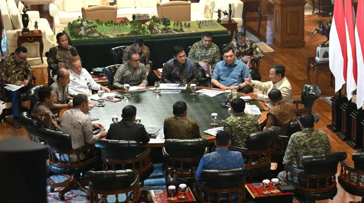 Prabowo Minta Penyesuaian Syarat Rekrutmen Dayak Pedalaman Jadi Prajurit TNI
