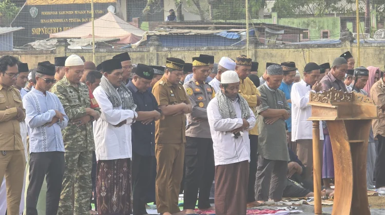 Warga Sepaku Gelar Salat Istisqa, Berharap Hujan Segera Turun