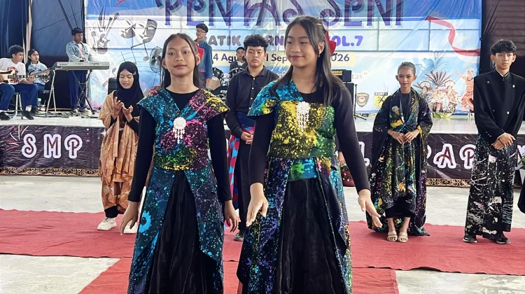 Pelestarian Batik lewat Pentas Seni SMP N 14 Balikpapan