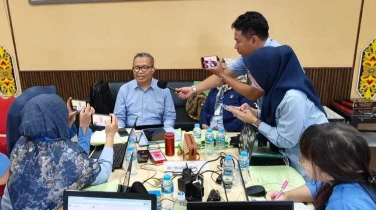 PHM Perkuat Akses Pendidikan dan Energi di Desa Pesisir 3T Mahakam
