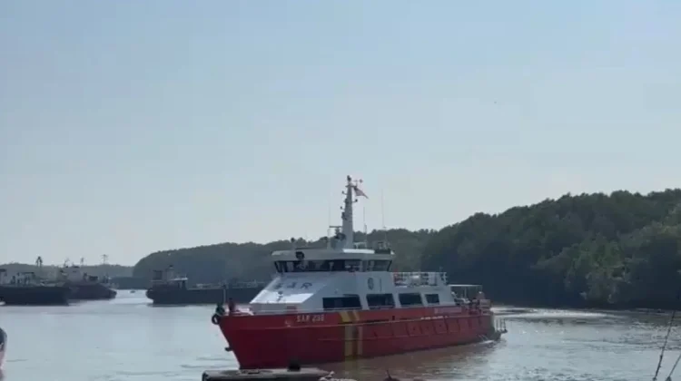 Basarnas Balikpapan Kerahkan KN SAR Wisanggeni Bantu Evakuasi KM Virgo