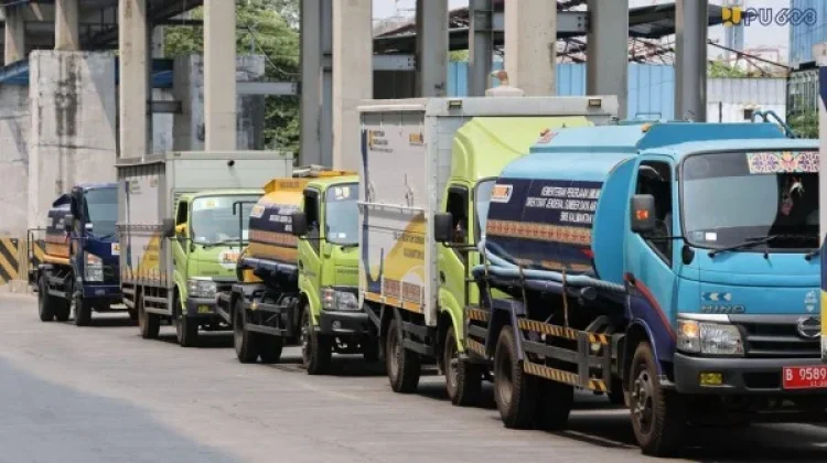 Kementerian PU Kerahkan Peralatan Penanganan Karhutla di Kalimantan
