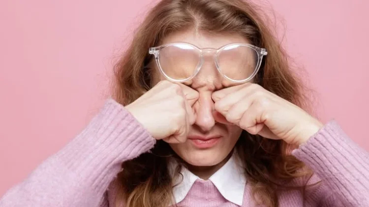 Jangan Cuma Lindungi Hidung, Ketahui Bahaya Partikel Asap Karhutla pada Mata