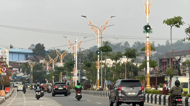 Kabut Asap Selimuti Balikpapan, Kualitas Udara Turun dan ISPA Meningkat