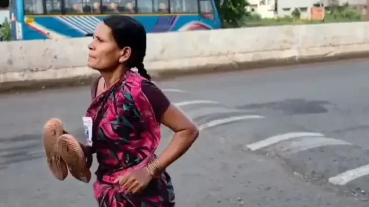 Ibu Tunggal di India Menang Maraton Demi Buku Anak