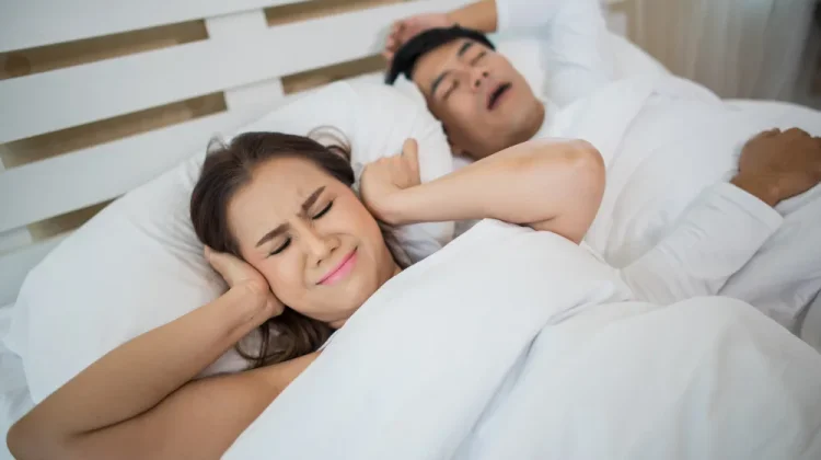 Bukan Sekadar Gangguan Tidur, Ngorok Pasangan Bisa Berdampak pada Kesehatan