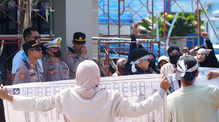 Aksi Soal Listrik di Sangatta Berakhir dengan Kesepakatan Tindak Lanjut