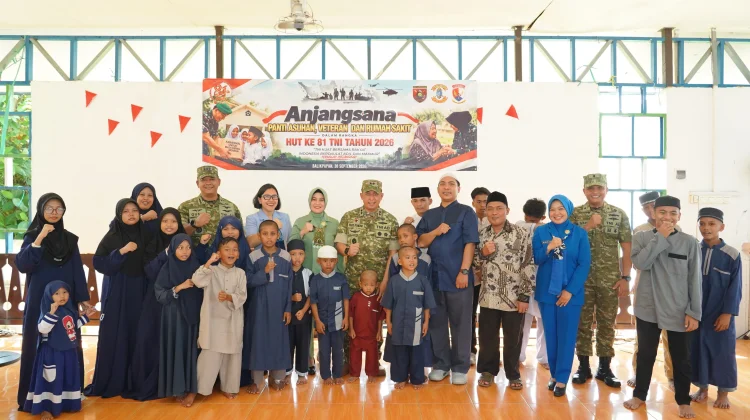 Senyum Hangat Anak-Anak Panti Asuhan Al Mu’min Sambut Kedatangan TNI