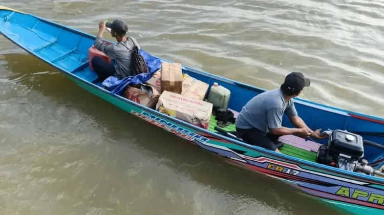 Warga Hampir Tenggelam di Perairan Kutai Lama, Tim Security PHM Lakukan Evakuasi